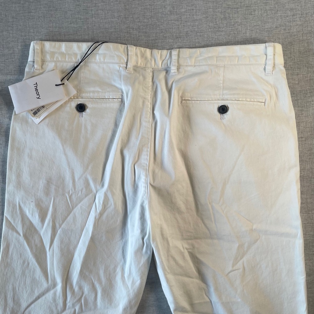 Theory Zaine Pants Slim Fit Chino Trousers White Womens Size 33 NEW
NWT - Picture 12 of 14